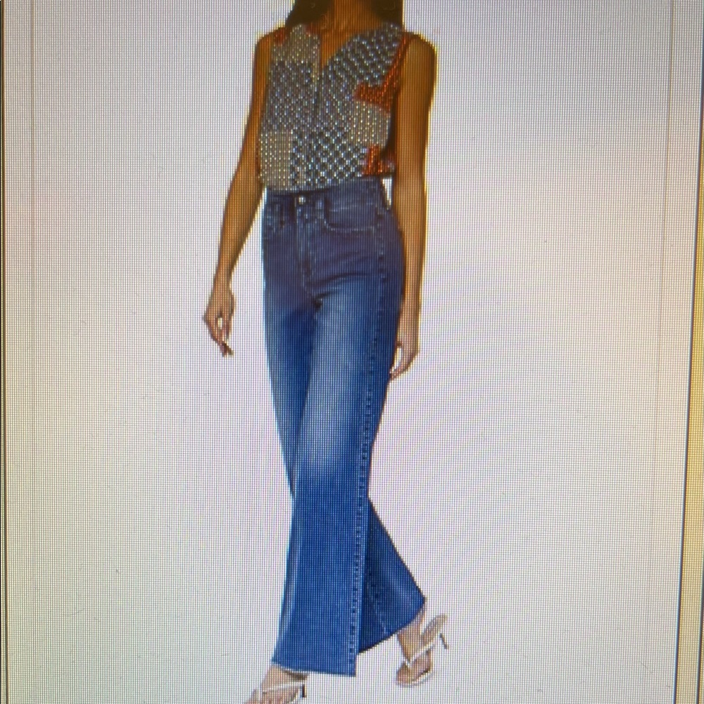 High Rise Flared Jeans With The Perfect Fit!